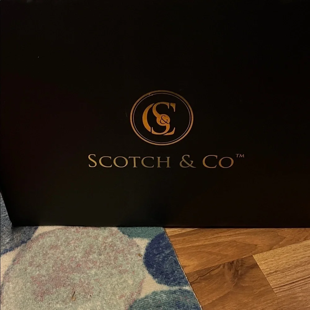 Scotch & Co by Anastasia luxury dog tote new in box